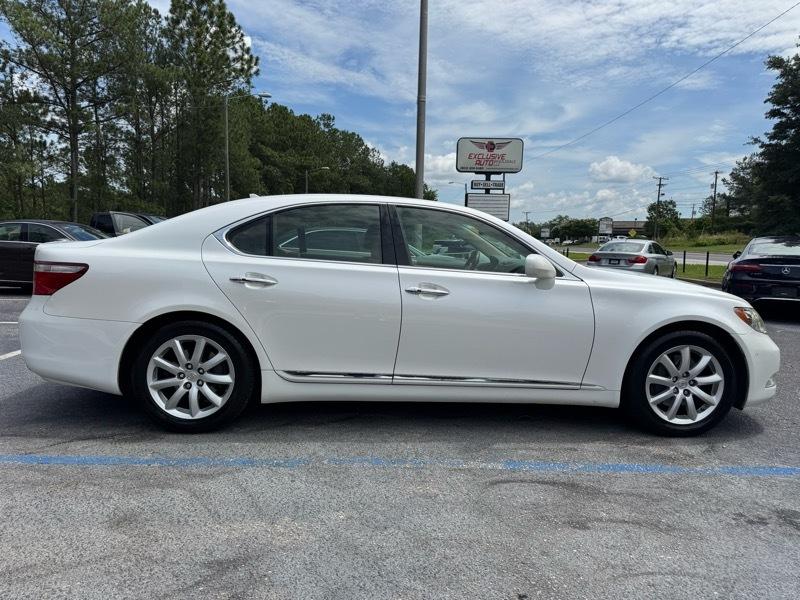 Lexus LS 460 Luxury Sedan 2007