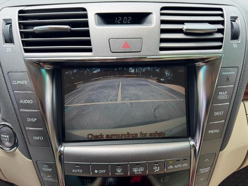 Lexus LS 460 Luxury Sedan 2007