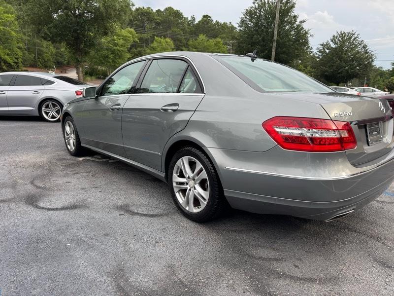 Mercedes-Benz E-Class E550 Sedan 4MATIC 2011