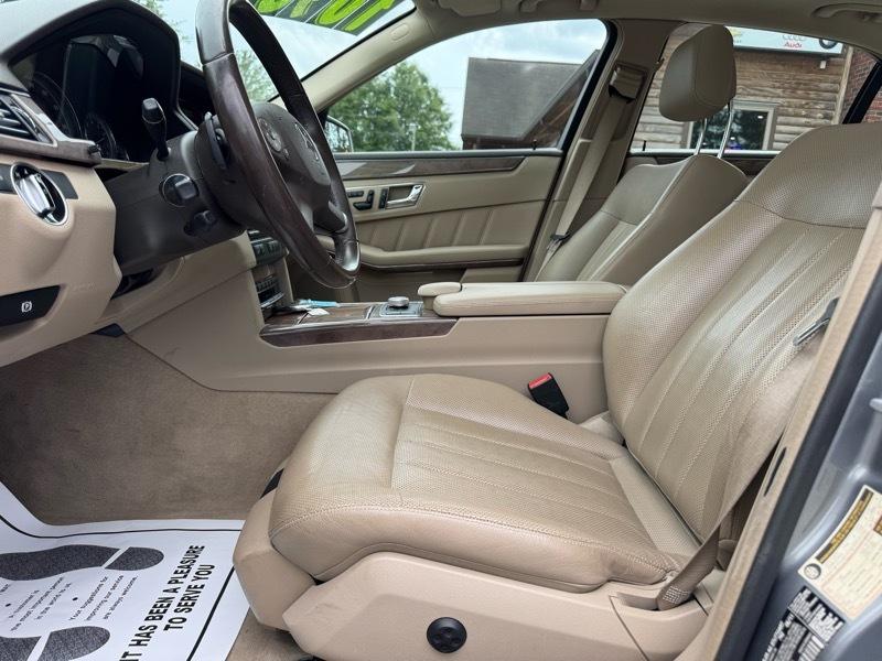 Mercedes-Benz E-Class E550 Sedan 4MATIC 2011