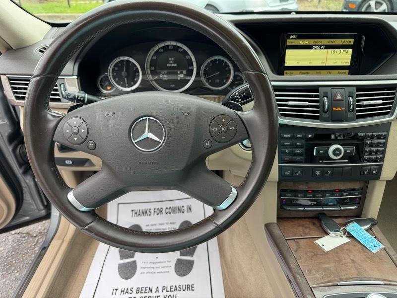 Mercedes-Benz E-Class E550 Sedan 4MATIC 2011
