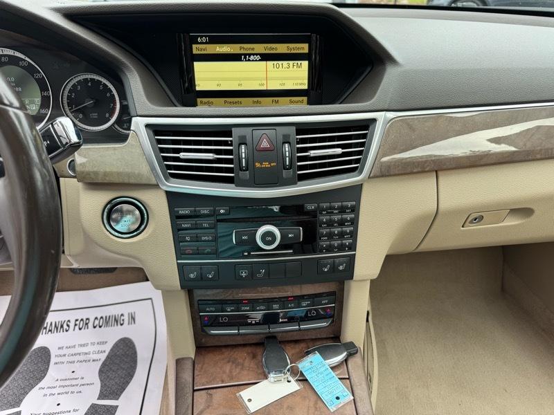 Mercedes-Benz E-Class E550 Sedan 4MATIC 2011