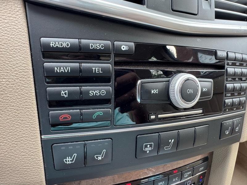 Mercedes-Benz E-Class E550 Sedan 4MATIC 2011