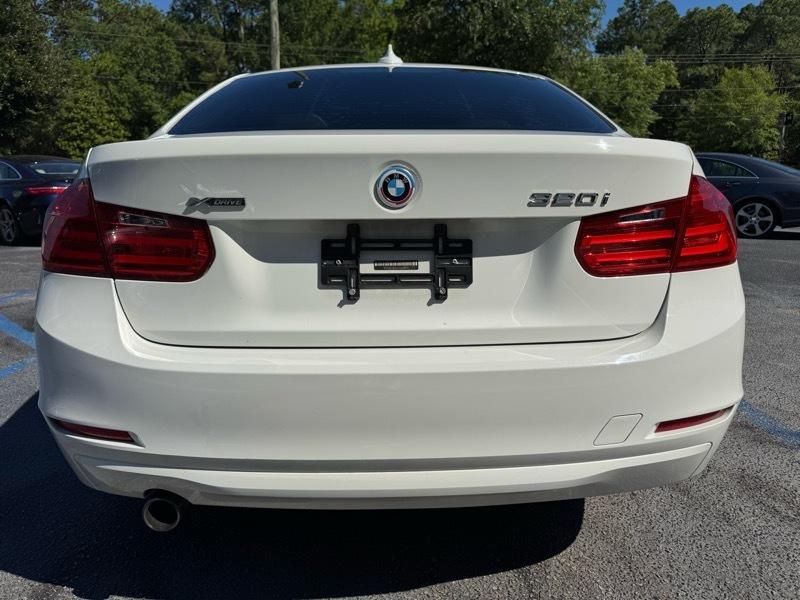 BMW 3-Series 320i xDrive 2014