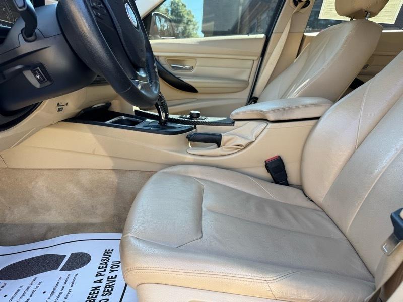 BMW 3-Series 320i xDrive 2014