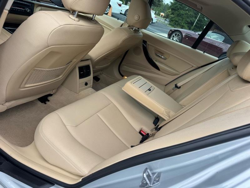 BMW 3-Series 328i Sedan 2015