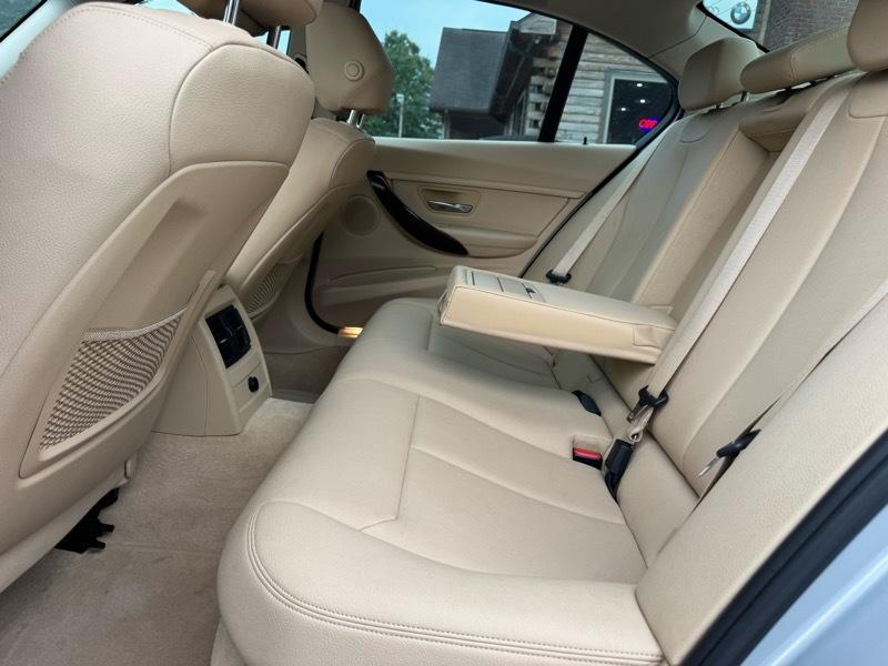 BMW 3-Series 328i Sedan 2015