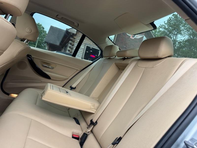 BMW 3-Series 328i Sedan 2015