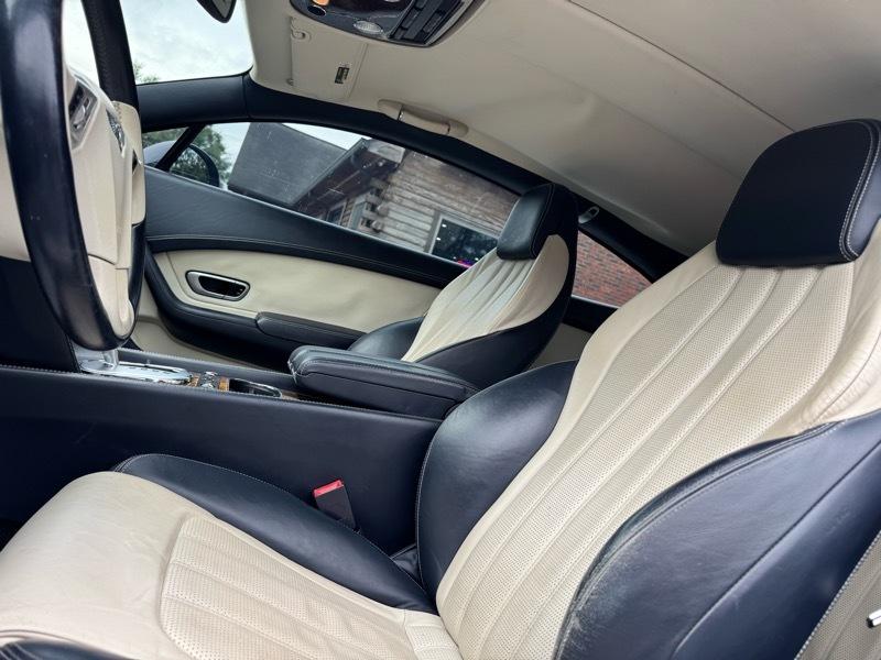 Bentley Continental GT V8 2013