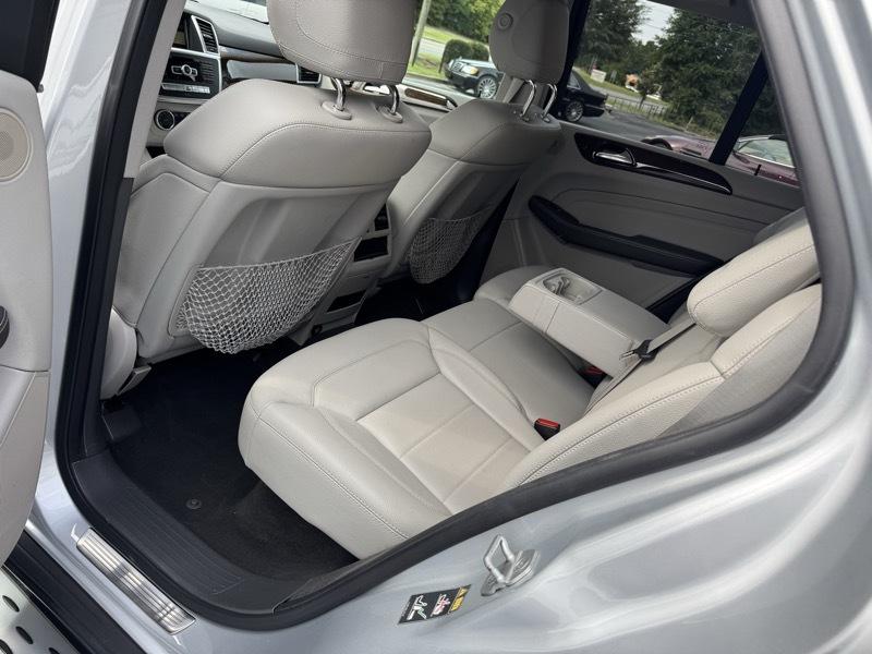 Mercedes-Benz M-Class ML350 4MATIC 2012