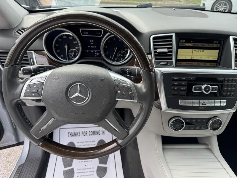 Mercedes-Benz M-Class ML350 4MATIC 2012