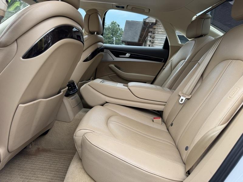 Audi A8 3.0T quattro 2015