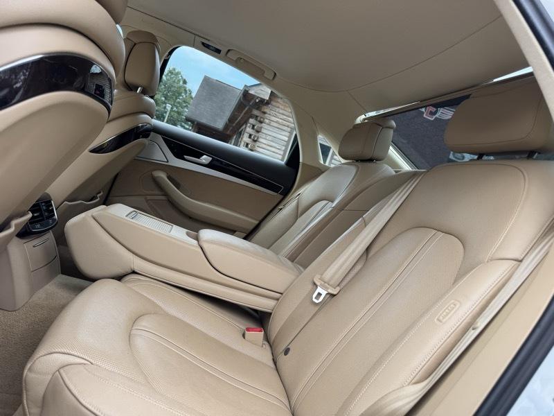 Audi A8 3.0T quattro 2015