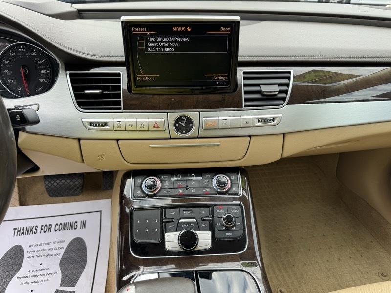 Audi A8 3.0T quattro 2015