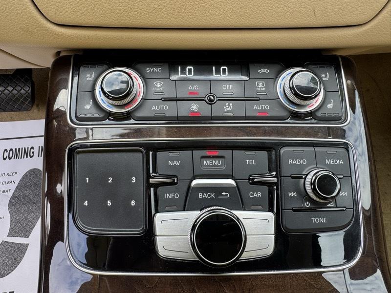 Audi A8 3.0T quattro 2015