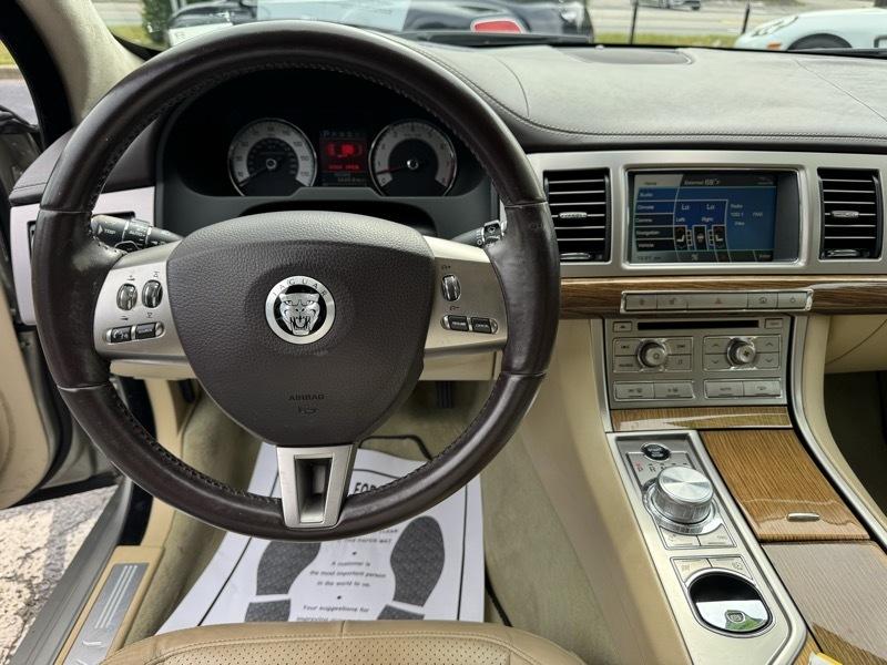 Jaguar XF-Series Supercharged 2010
