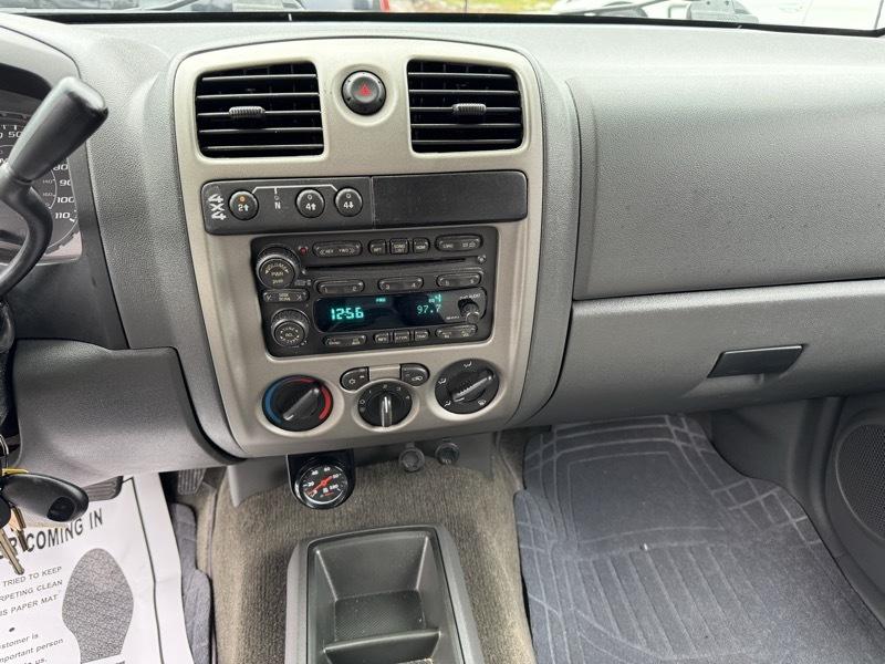 Chevrolet Colorado 4WD Ext Cab 125.9" LS 2004