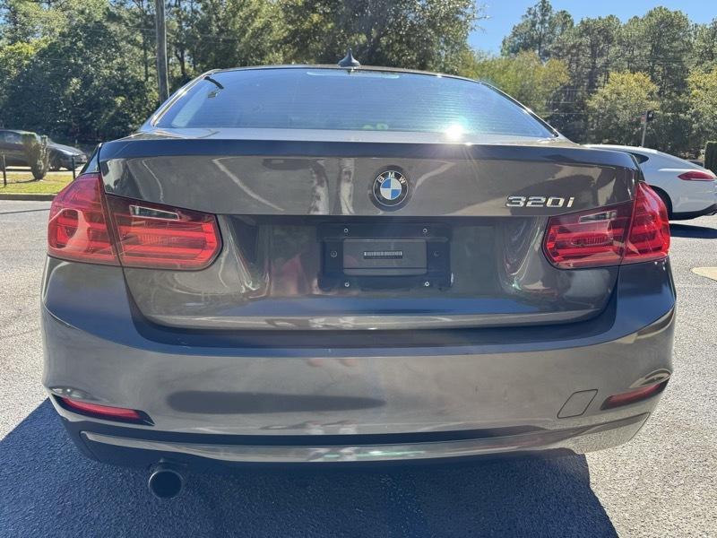 BMW 3-Series 320i Sedan 2014