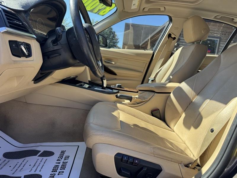 BMW 3-Series 320i Sedan 2014