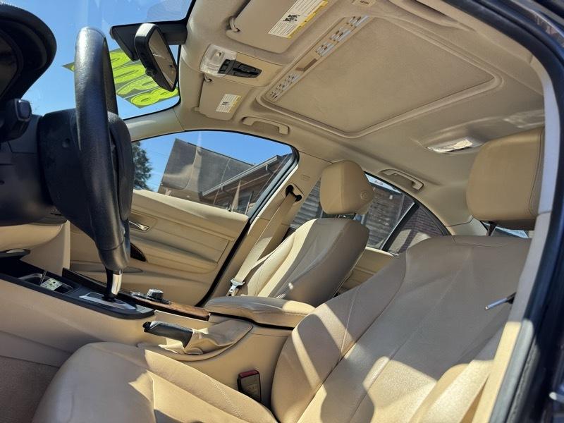 BMW 3-Series 320i Sedan 2014
