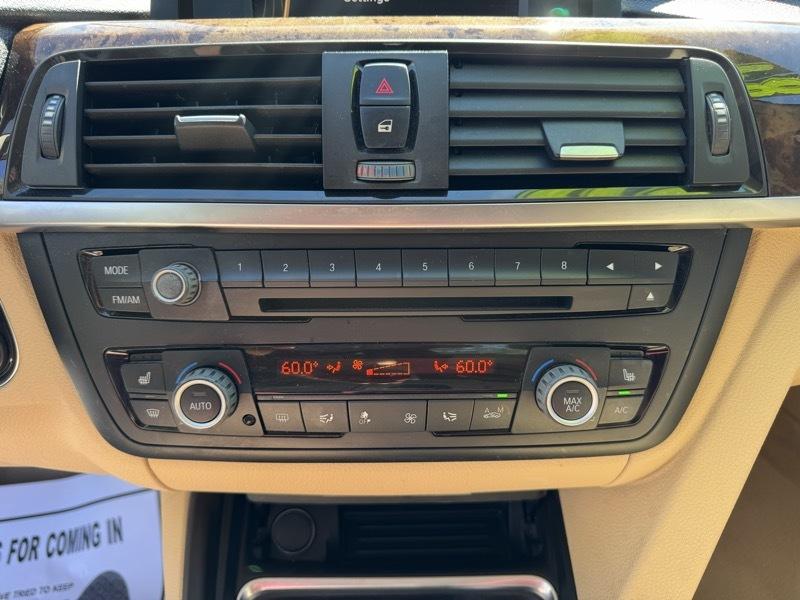 BMW 3-Series 320i Sedan 2014
