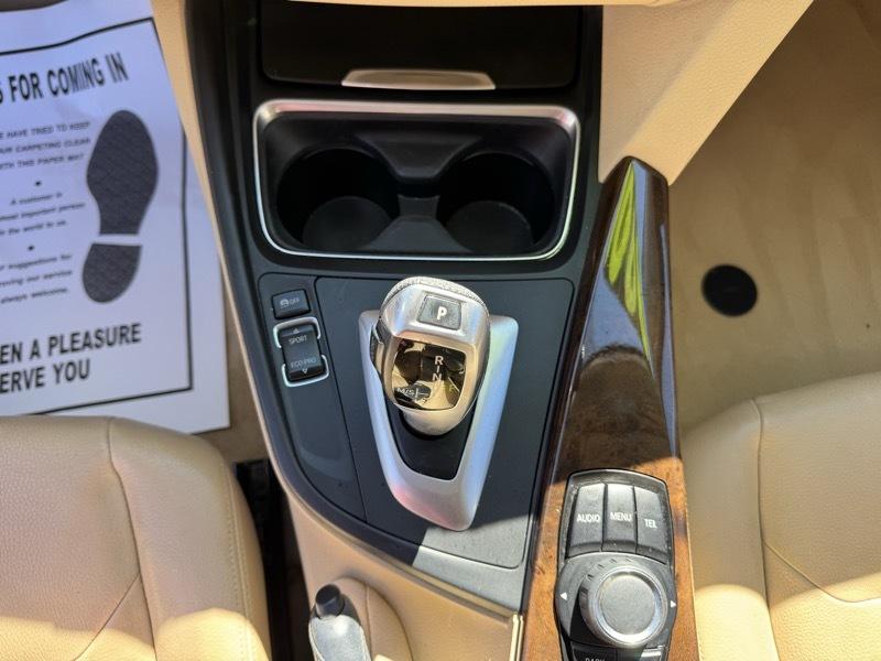BMW 3-Series 320i Sedan 2014