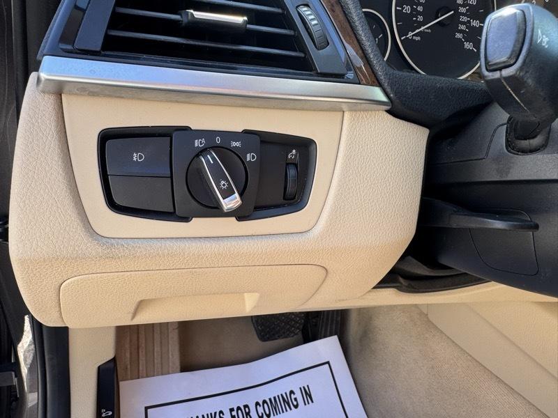 BMW 3-Series 320i Sedan 2014