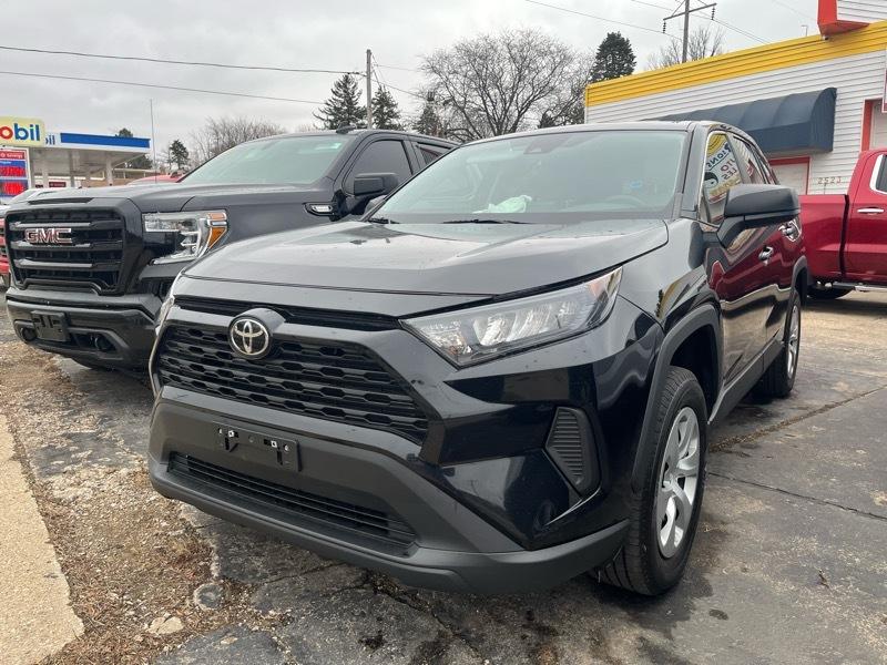 Toyota RAV4 LE 2022