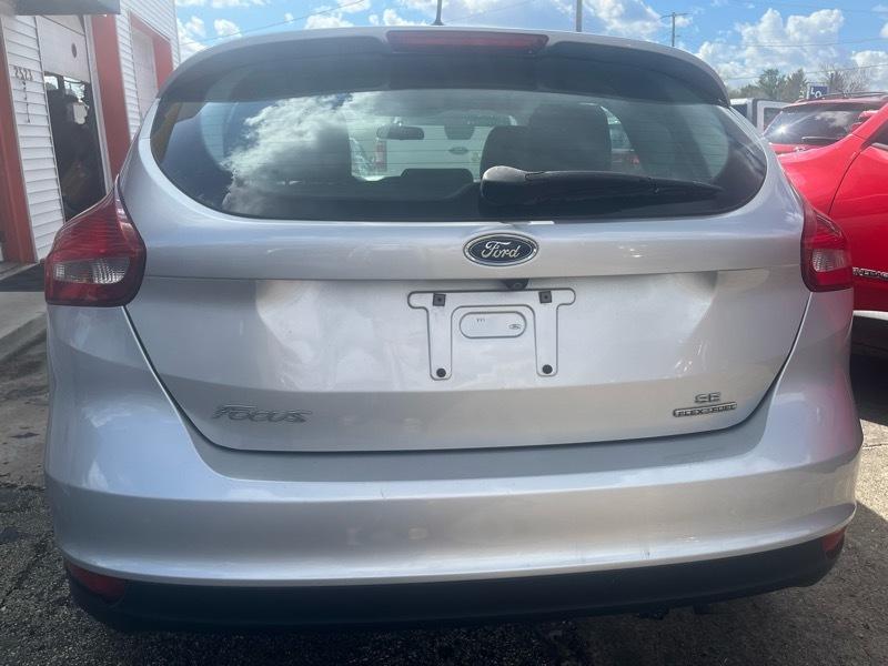 Ford Focus SE Hatch 2015
