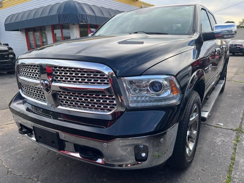 RAM 1500 Laramie Crew Cab LWB 4WD 2014
