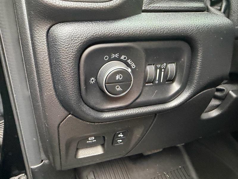 RAM 1500 Big Horn Crew Cab SWB 4WD 2019