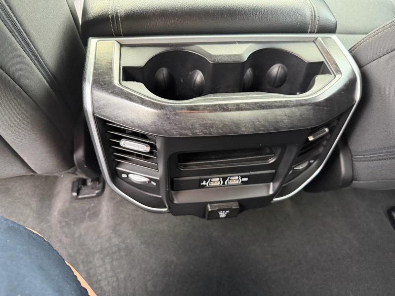 RAM 1500 Big Horn Crew Cab SWB 4WD 2019