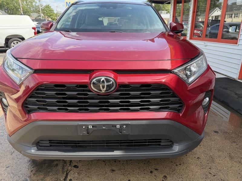 Toyota RAV4 XLE Premium AWD 2021