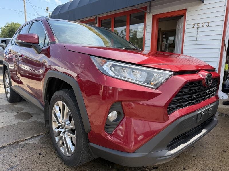Toyota RAV4 XLE Premium AWD 2021