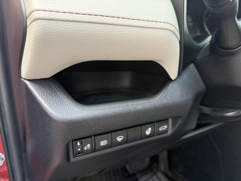 Toyota RAV4 XLE Premium AWD 2021