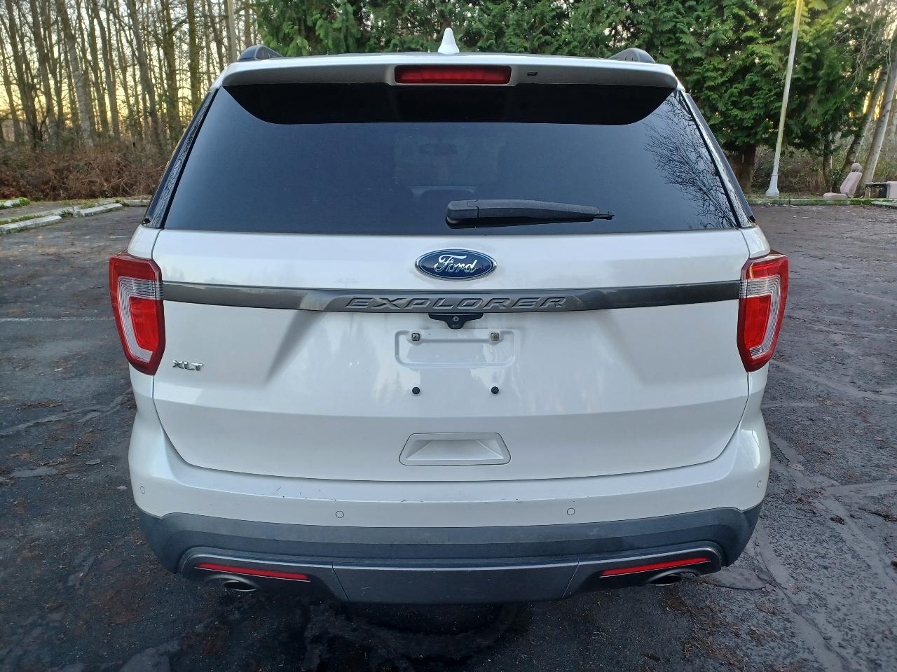 Ford Explorer XLT FWD 2017