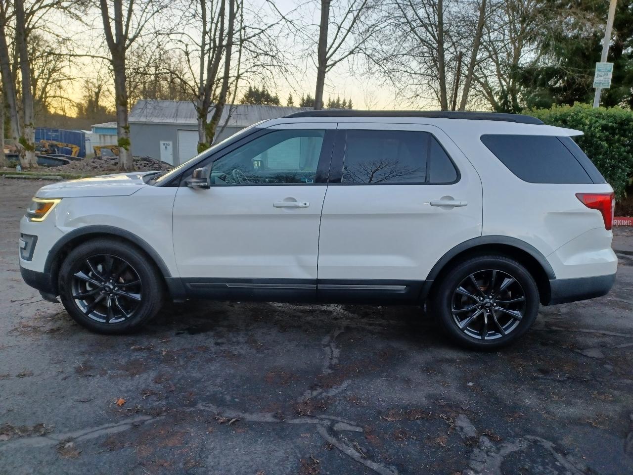 Ford Explorer XLT FWD 2017