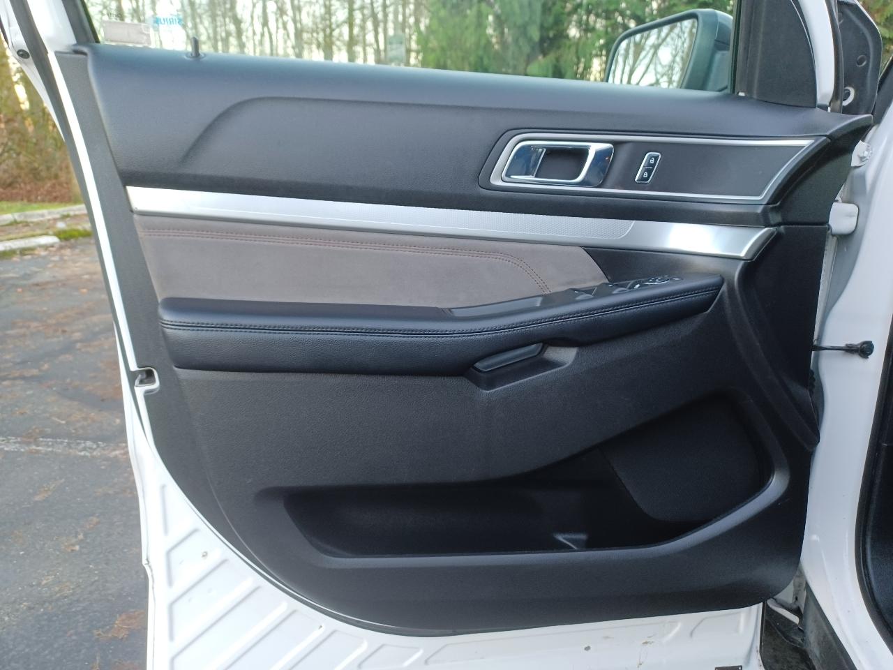 Ford Explorer XLT FWD 2017