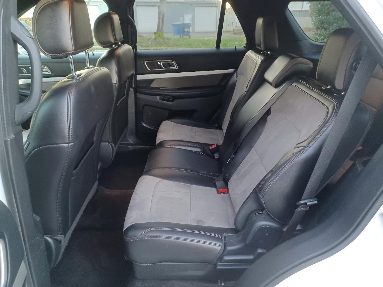 Ford Explorer XLT FWD 2017