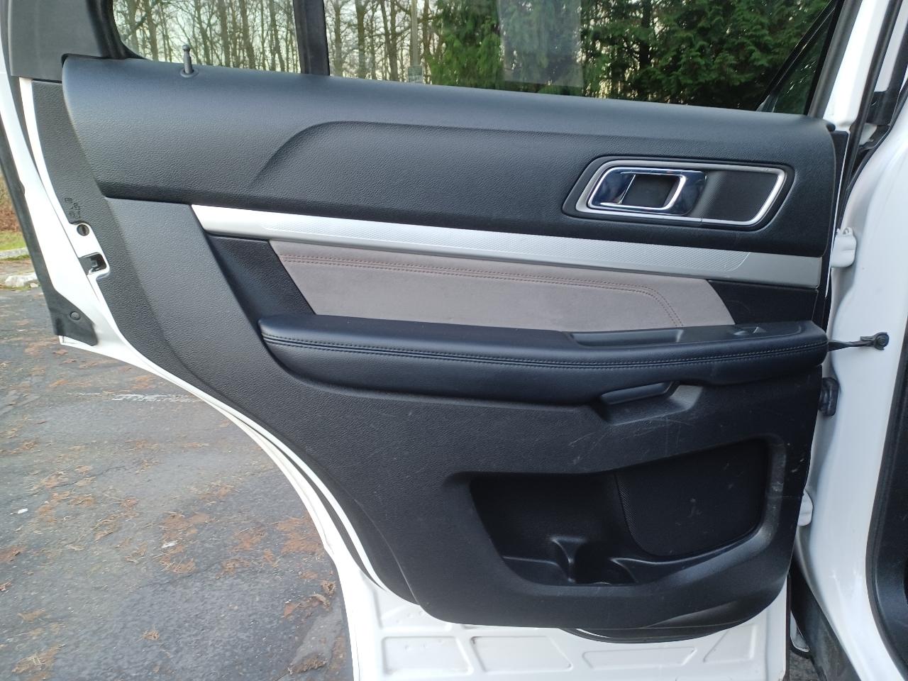 Ford Explorer XLT FWD 2017