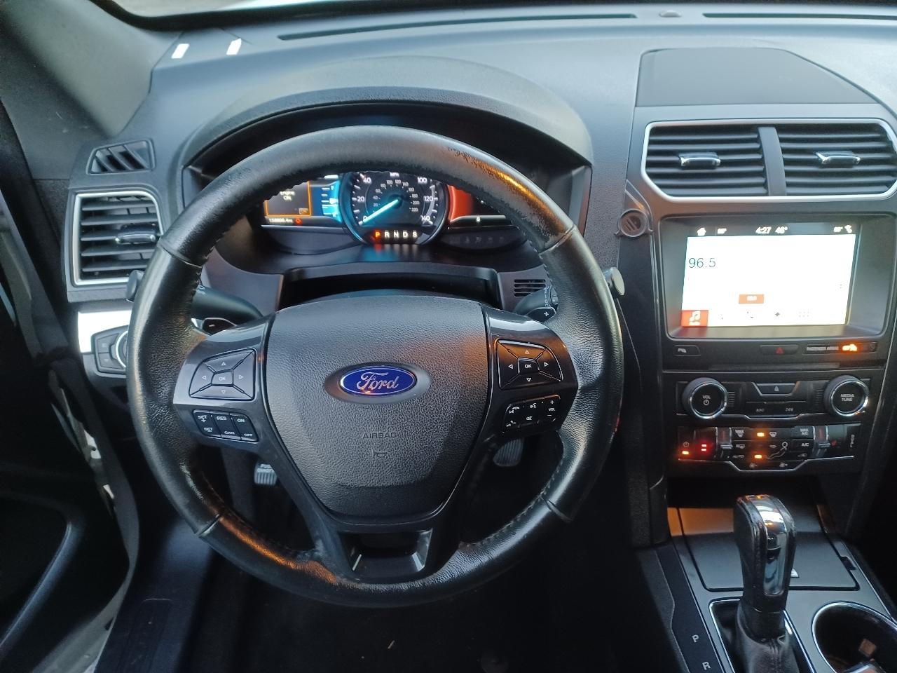 Ford Explorer XLT FWD 2017