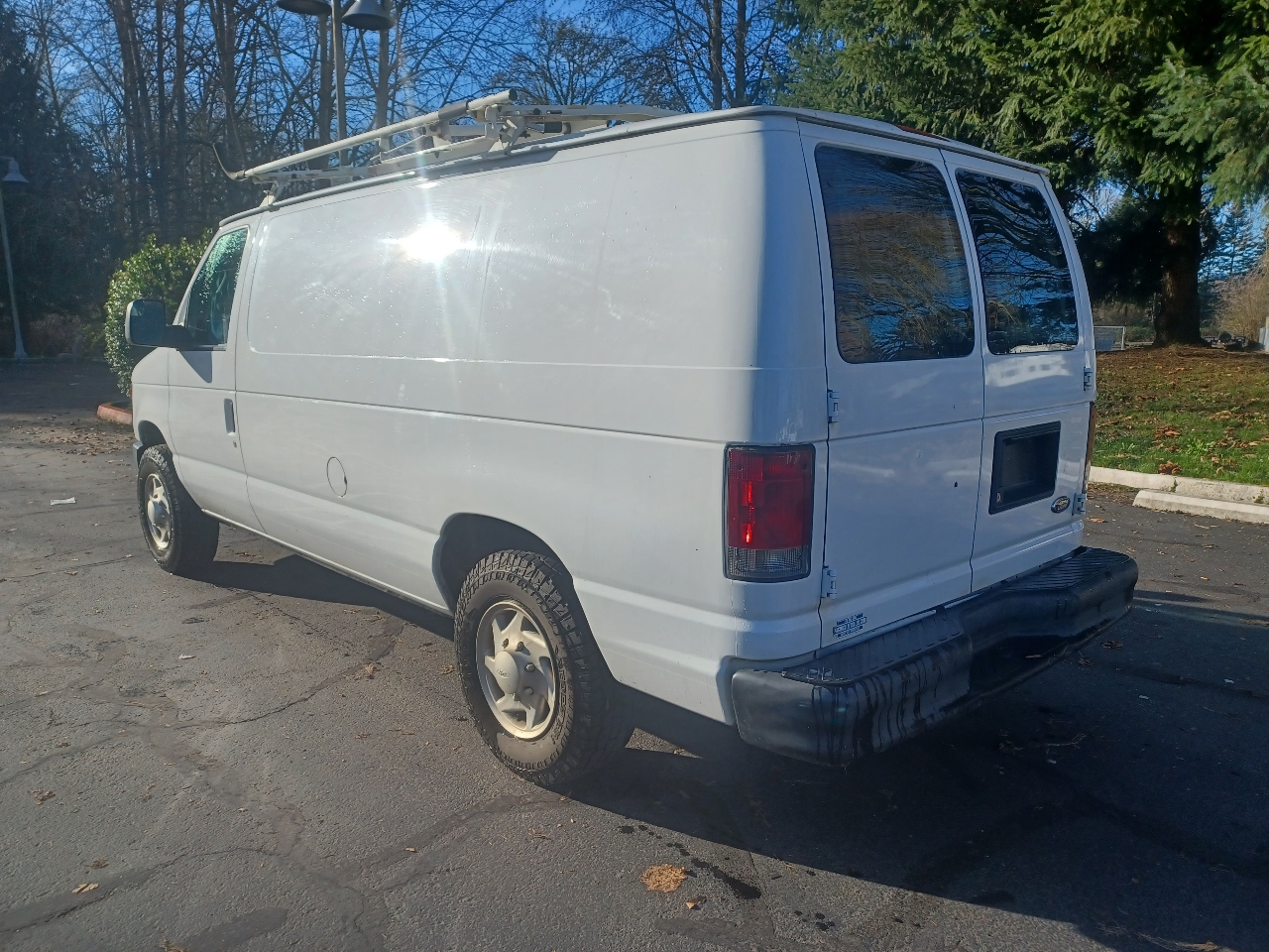 Ford Econoline E-150 2011