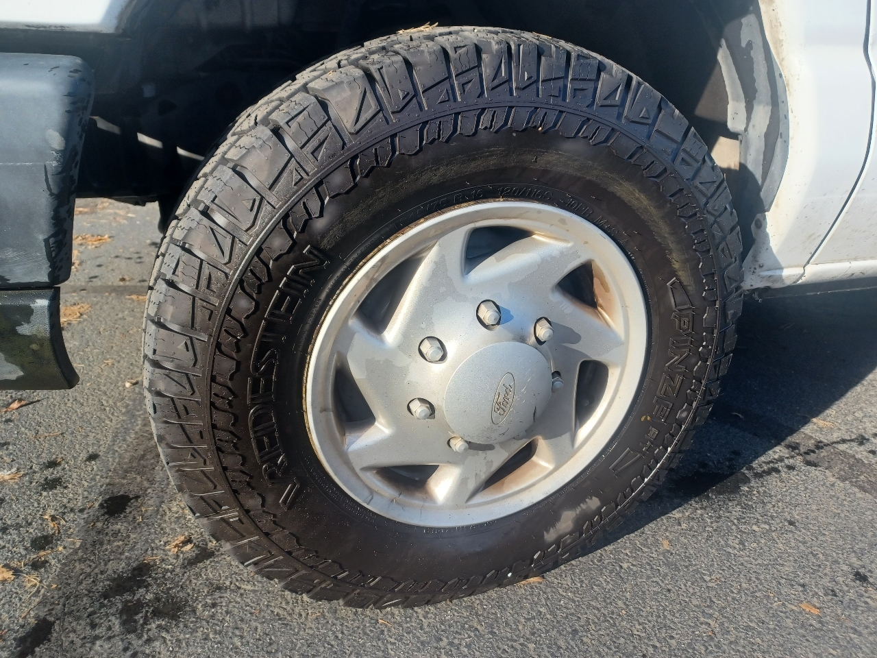 Ford Econoline E-150 2011