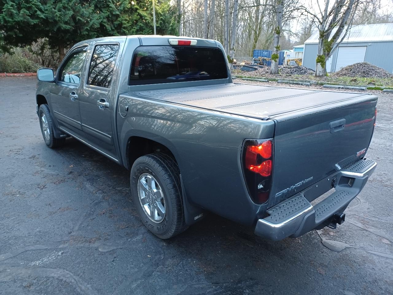 GMC Canyon SLE Crew Cab 4WD 2011
