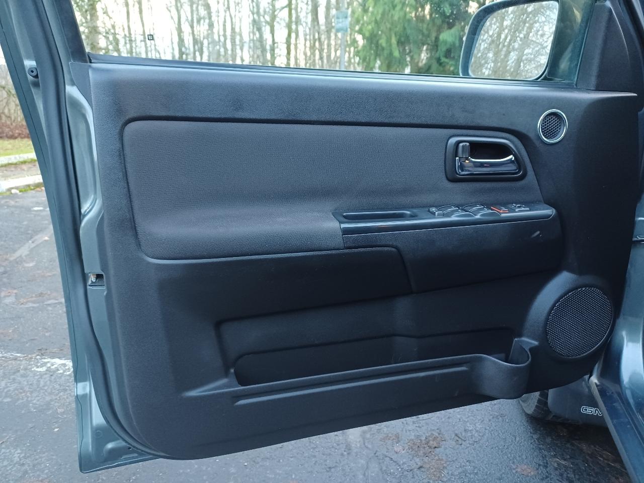 GMC Canyon SLE Crew Cab 4WD 2011