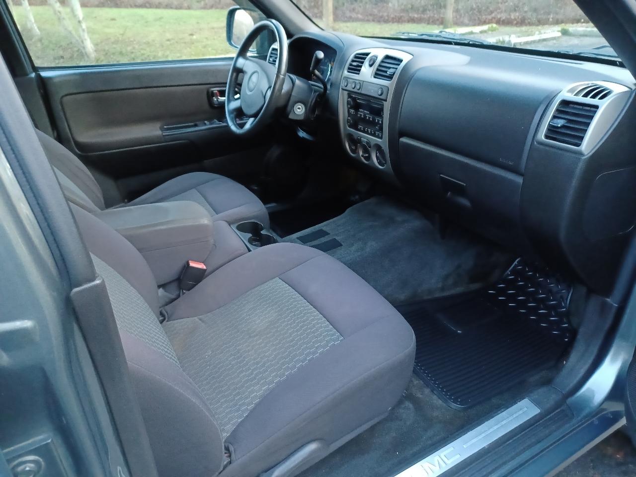 GMC Canyon SLE Crew Cab 4WD 2011