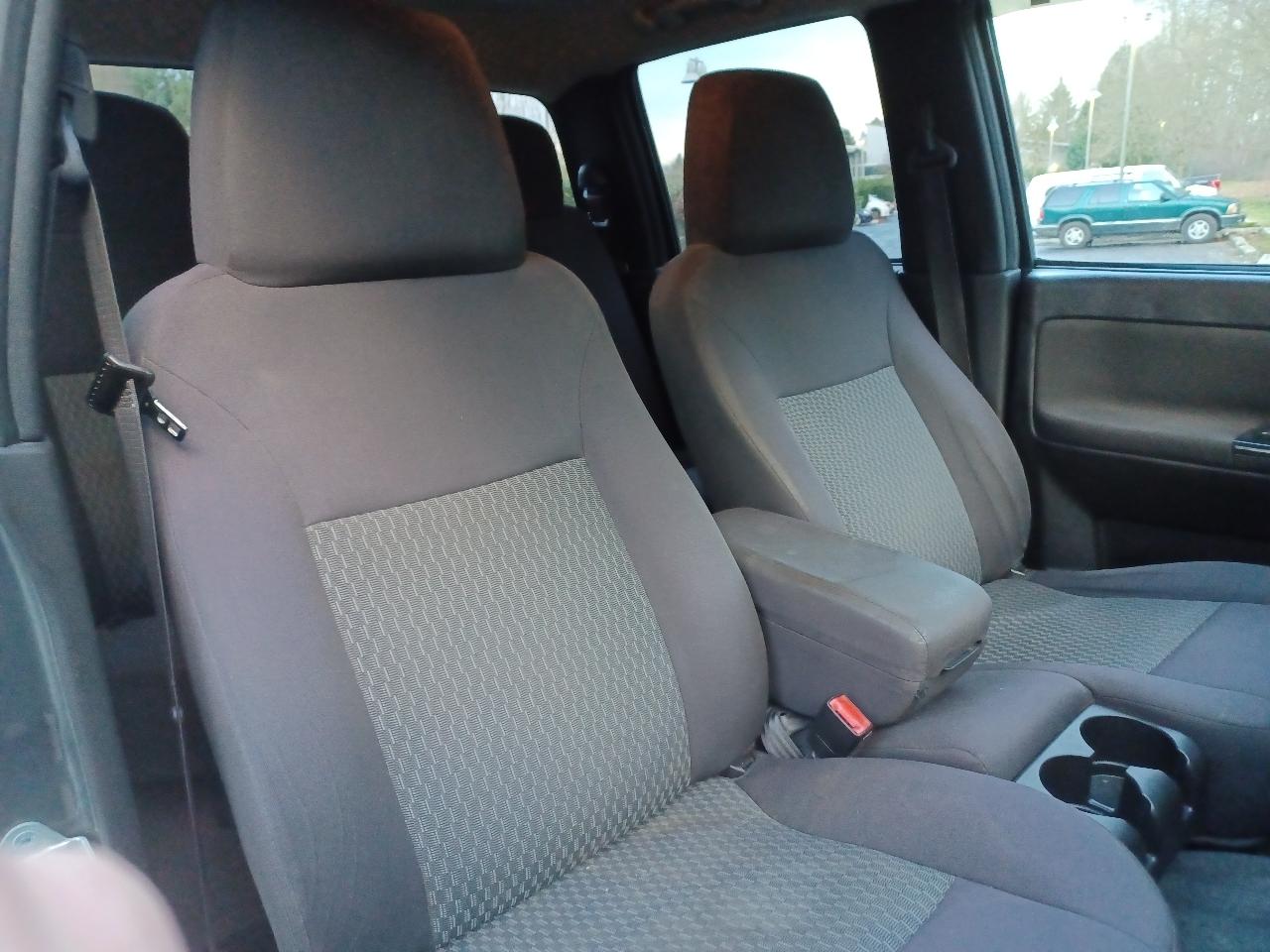 GMC Canyon SLE Crew Cab 4WD 2011