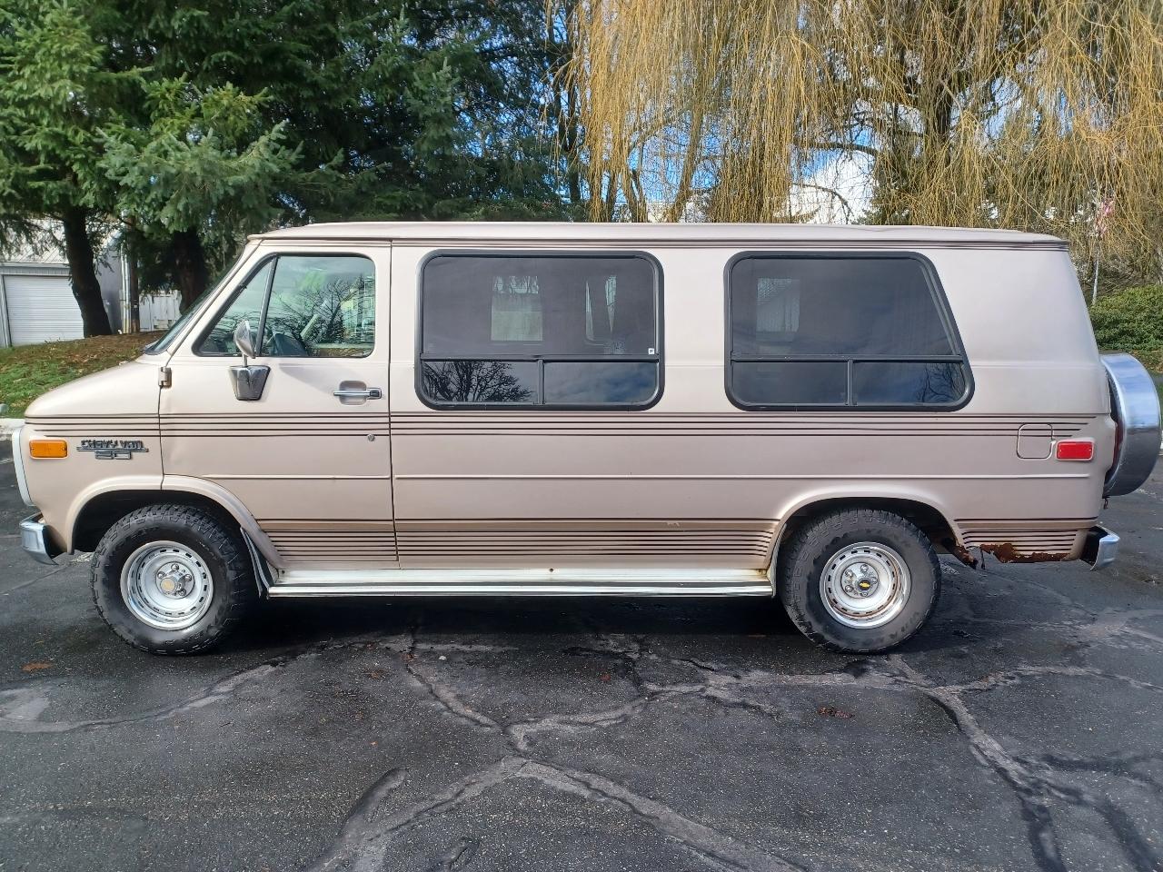 Chevrolet Sport Van G20 1994