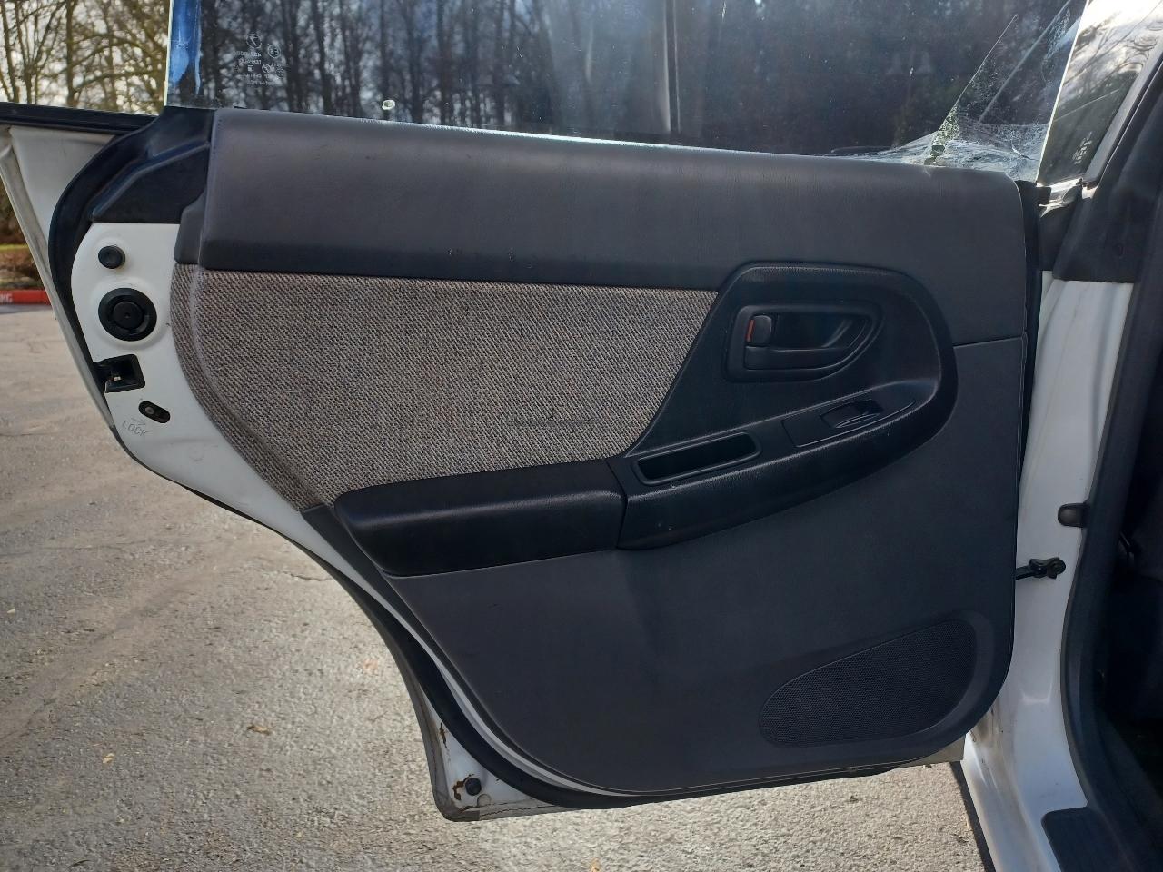 Subaru Outback  2004