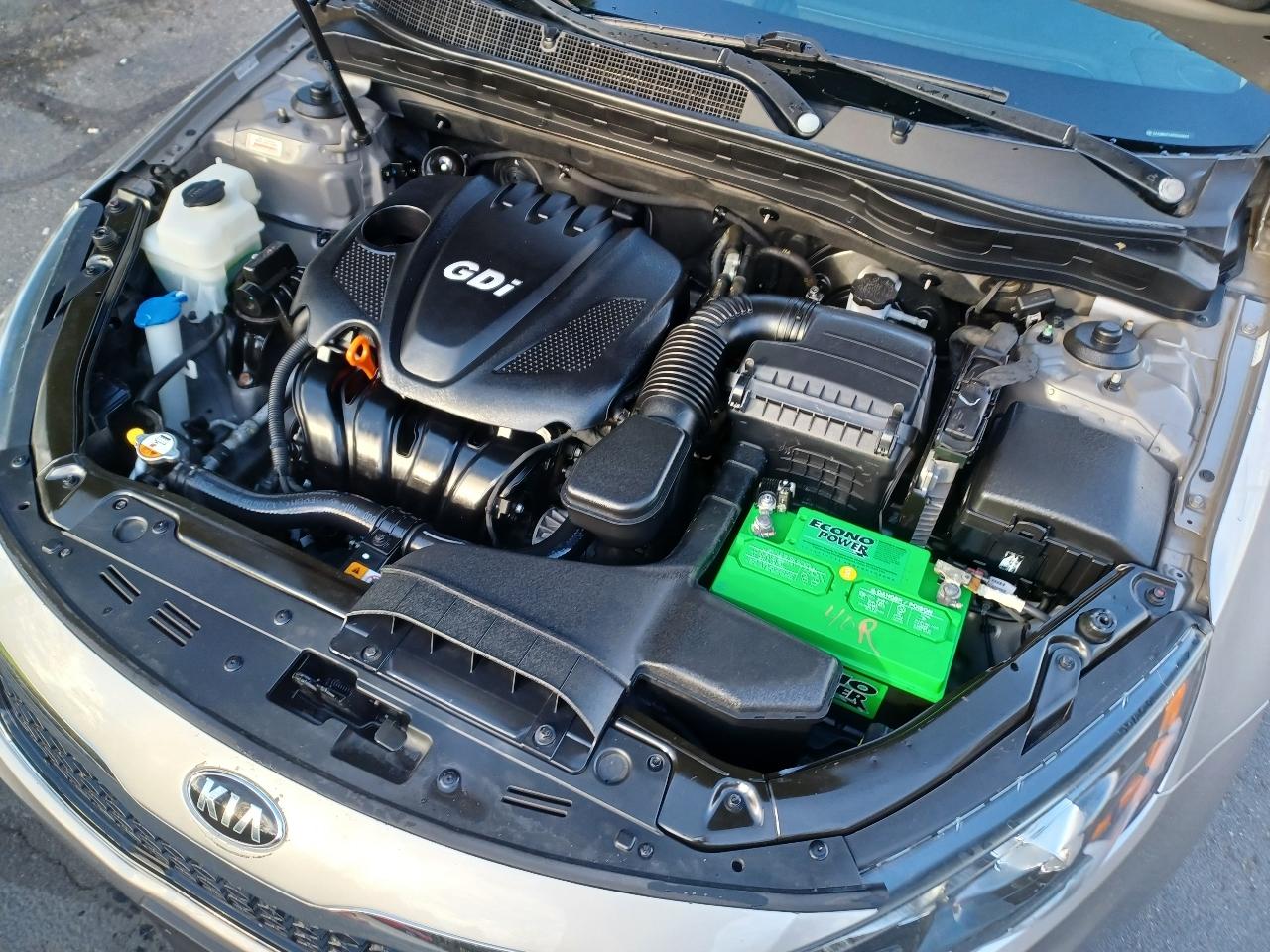 Kia Optima LX MT 2013